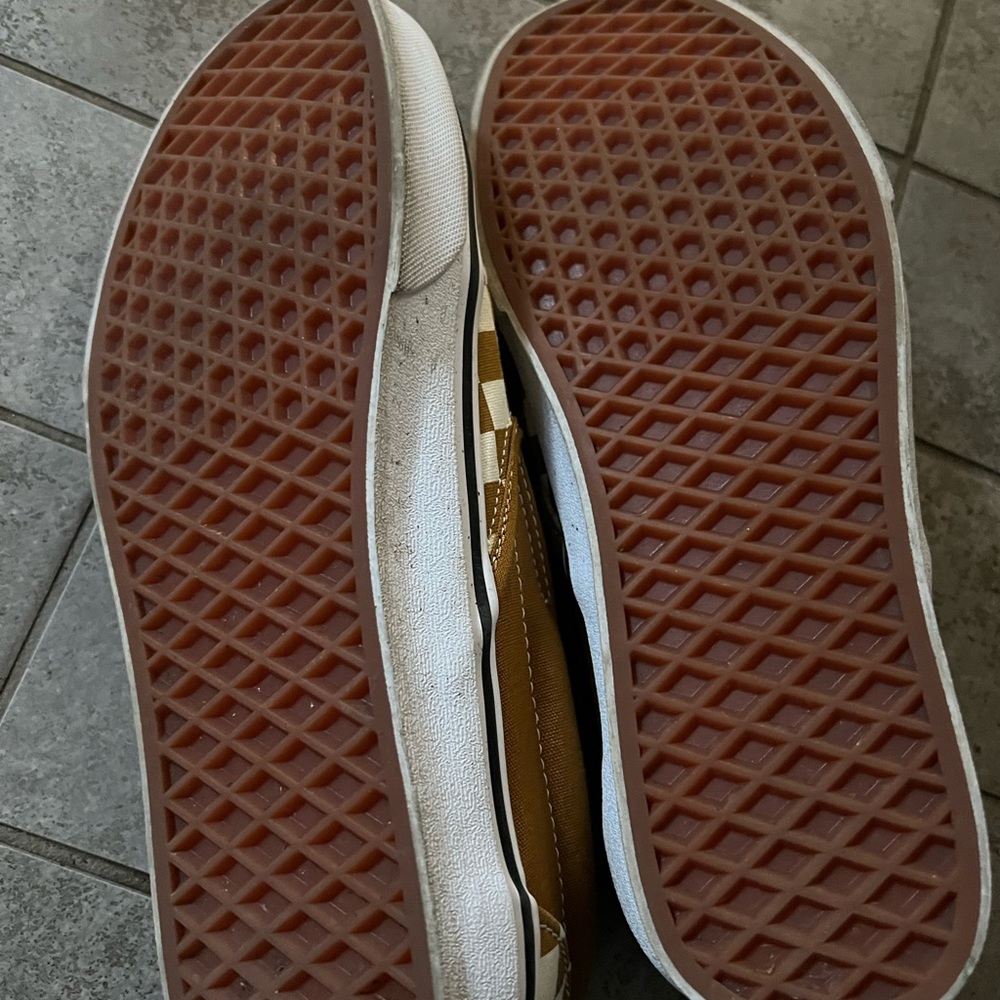 Men’s Vans Shoe.
